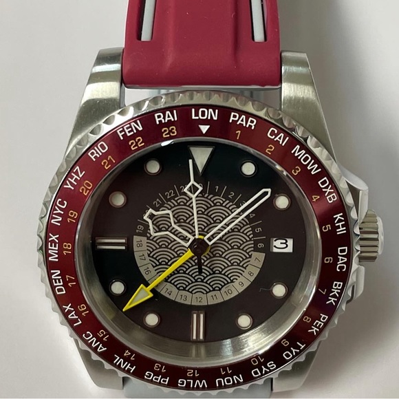 Automatic Custom Diver GMT Watch. NH34 movement. Japanese SEIGAIHA Wave Pattern. - Picture 3 of 5